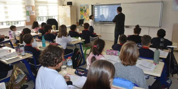 MEB 81 ile genelge gönderdi: Milli Dayanışma etkinlikleri yıl boyu