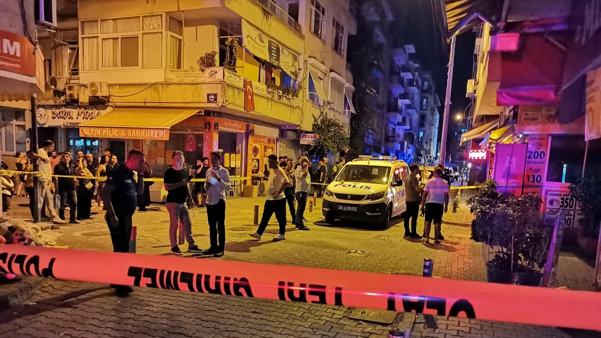 İzmir'de silahlı kavgada yaralanan kişi hastanede öldü