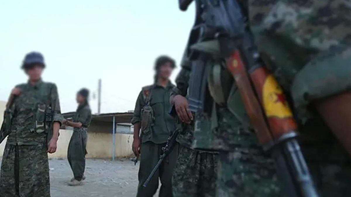 YPG/SDG Şam'da kendini feshetti: Güçler Suriye ordusuna entegre oldu