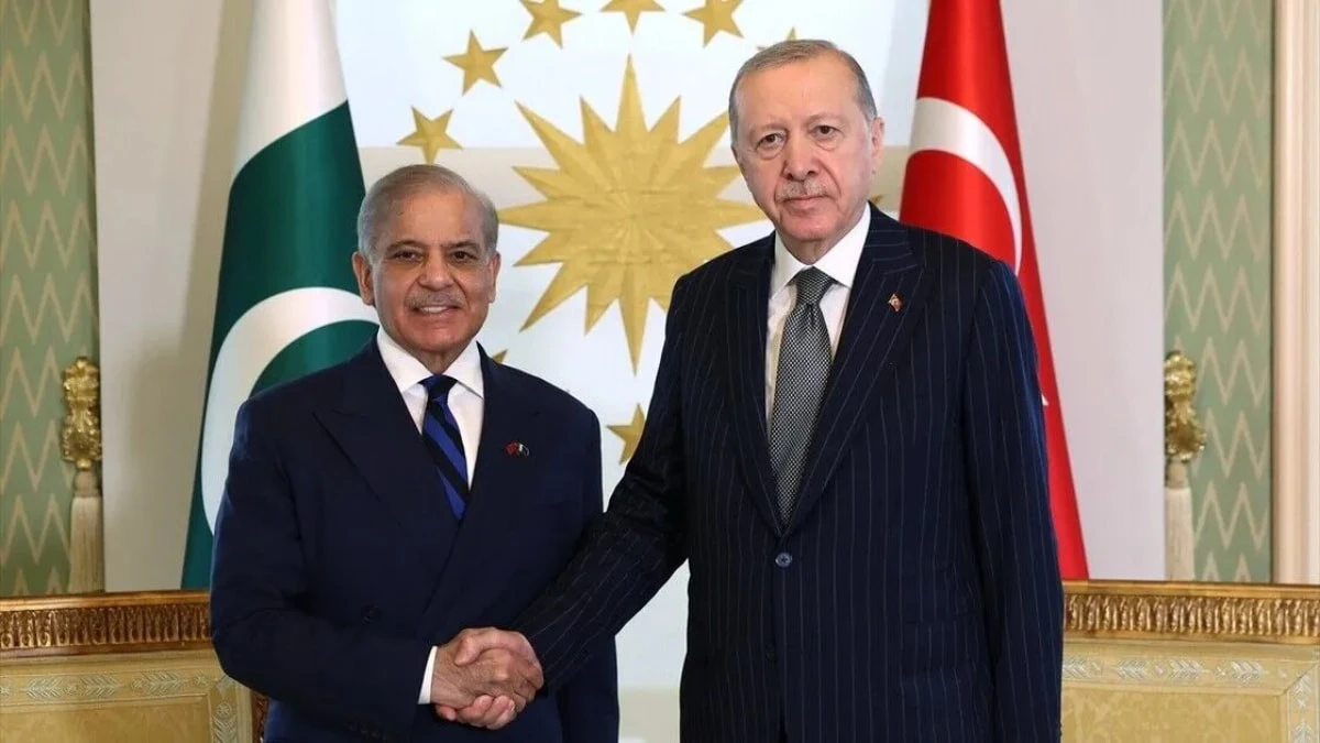 Pakistan Başbakanı Şahbaz Şerif'ten Erdoğan'a övgü: Çelikten duvar gibi