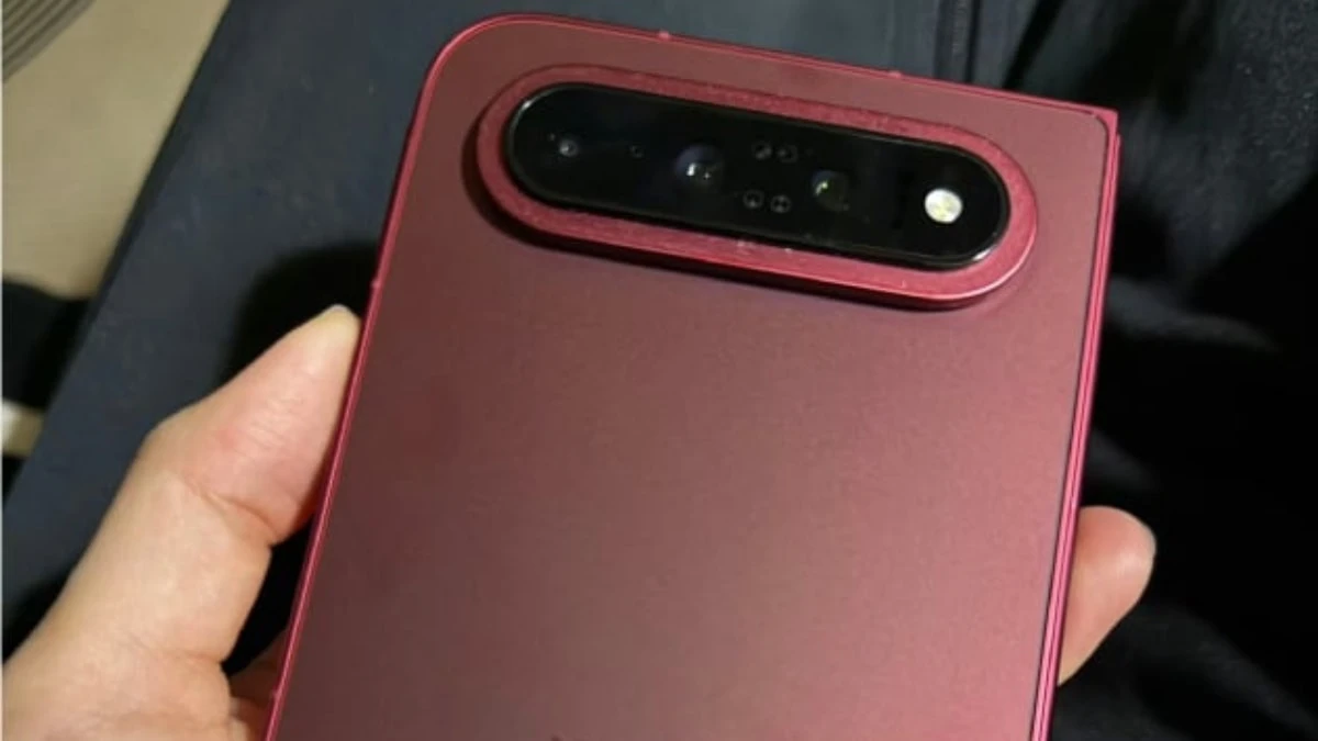 Xiaomi 18 Fold ilk canlı fotoğraflarıyla görüldü — XRING O3'lü amiral gemisi