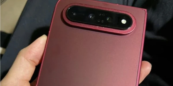 Xiaomi 18 Fold ilk canlı fotoğraflarıyla görüldü — XRING O3'lü amiral gemisi