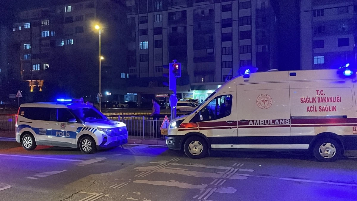 Kayseri'de silahla yaralanan kişi tramvaya binip hastaneye kaldırıldı