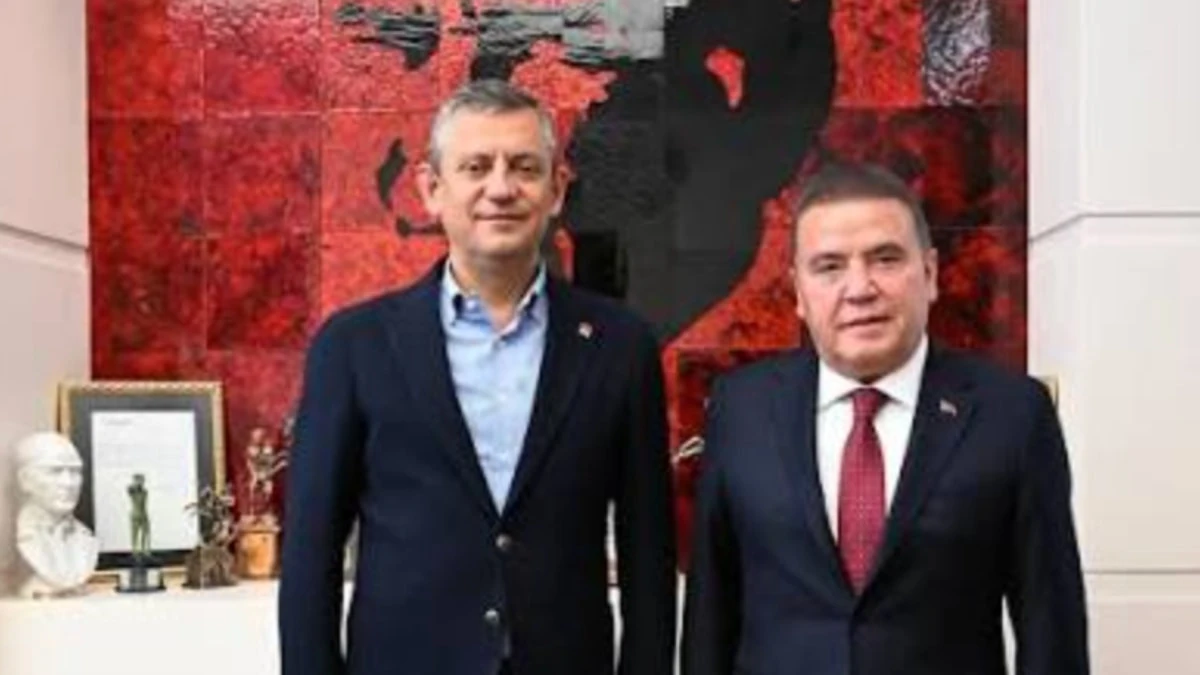 Özgür Özel'in Muhittin Böcek için kullandığı eski sözler yeniden gündemde