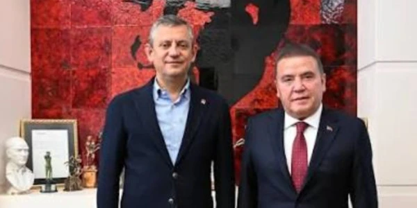 Özgür Özel'in Muhittin Böcek için kullandığı eski sözler yeniden gündemde