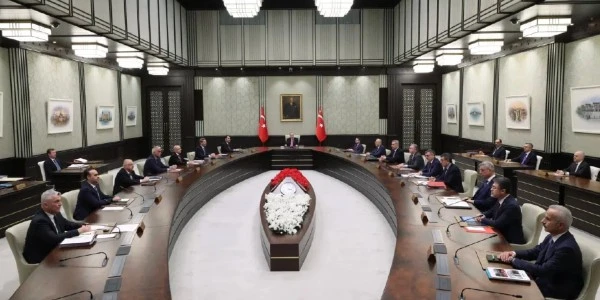 Kabine Bu Hafta Toplanıyor: Terörsüz Türkiye ve Ekonomi Gündemde