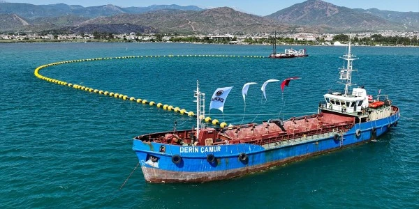 Fethiye Körfezi’nde dip çamur temizliği için süreç başlatıldı