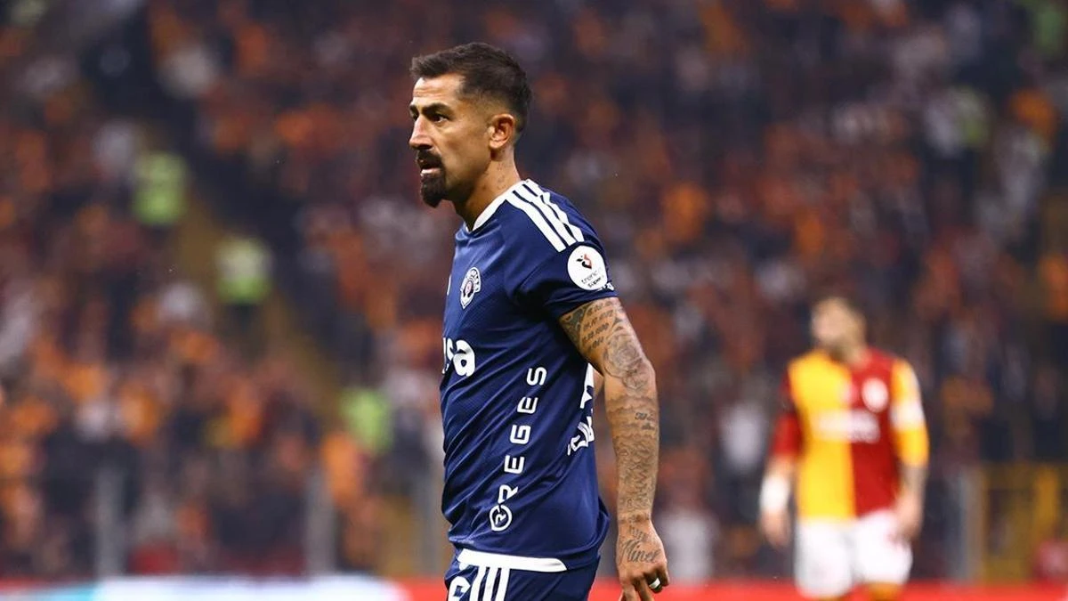 Kerem Demirbay, Galatasaray taraftarlarından özür diledi