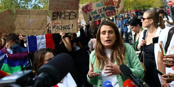 Fransa’da öğrenci protestolarında gözaltı sayısı 6 bin 877’ye çıktı