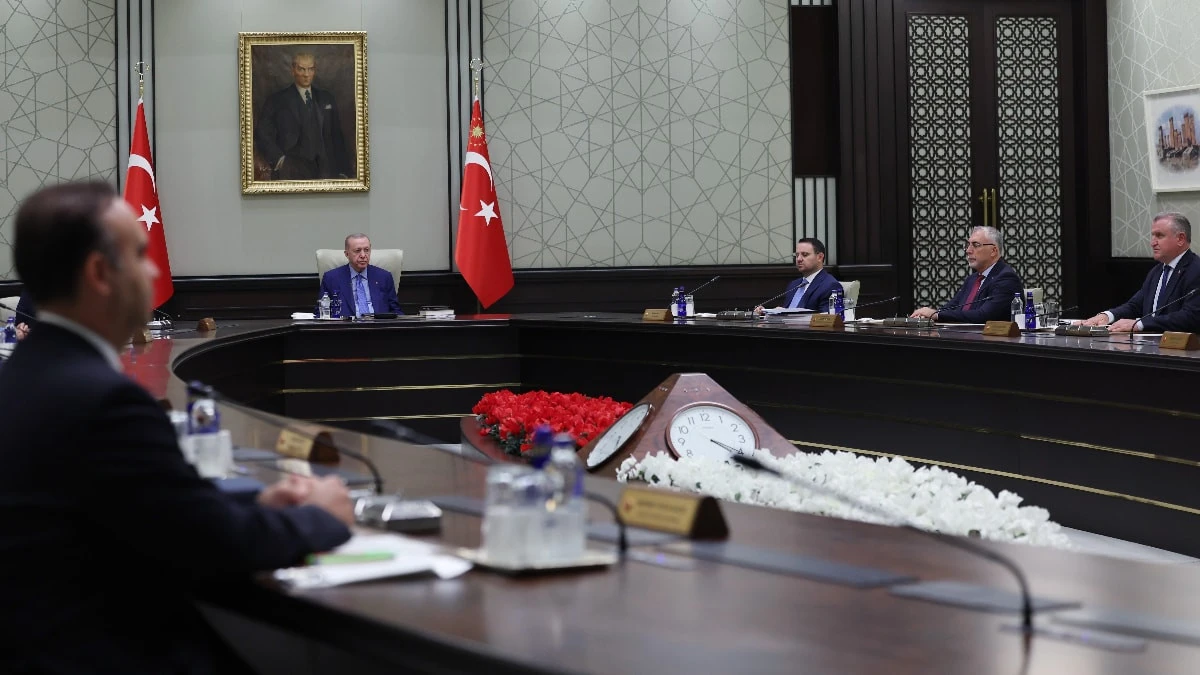 Kabine yarın Beştepe'de toplanıyor: Gündemde fon soruşturması