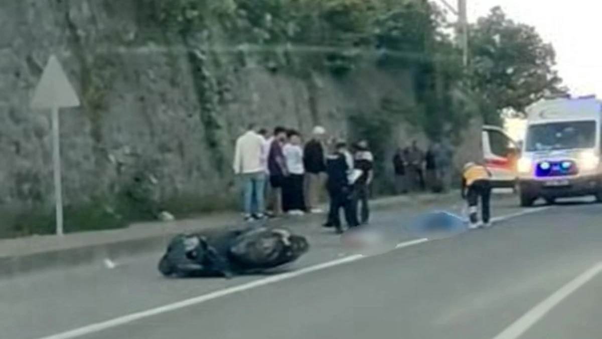 Trabzon'da tırı sollamak isteyen motosiklet sürücüsü öldü