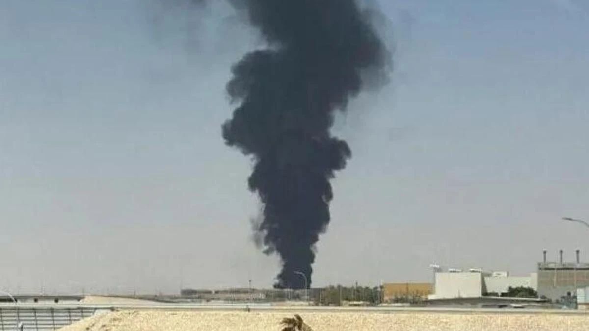 Riyad’da erken uyarı sonrası art arda üç patlama sesi duyuldu