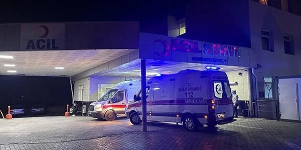 İzmir’de gıda zehirlenmesi şüphesi: 80 işçi hastaneye kaldırıldı