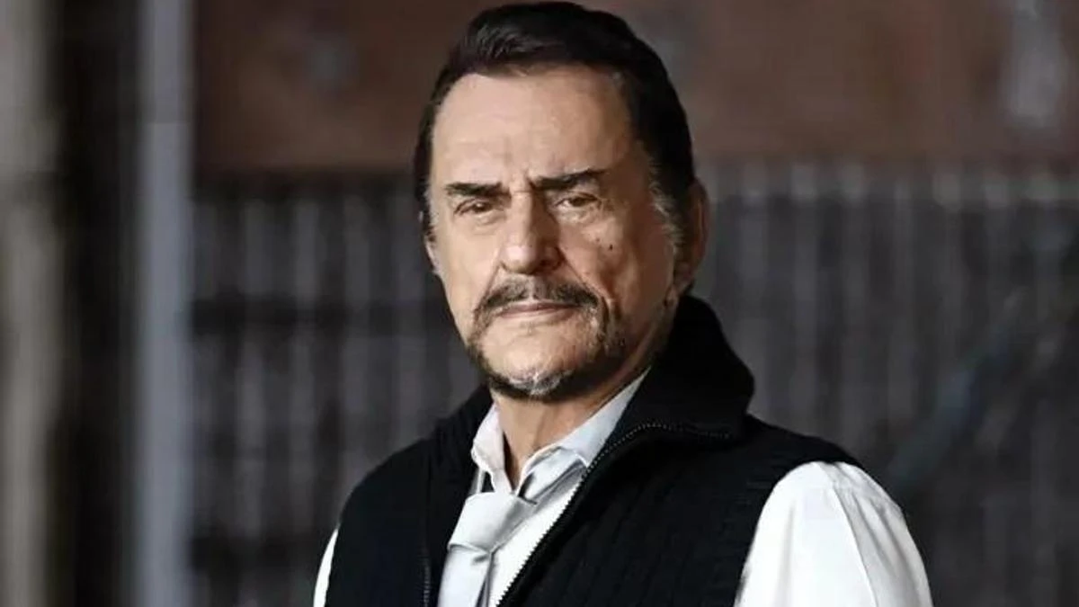 Türk pop müziğinin usta ismi Alpay 91 yaşında hayatını kaybetti