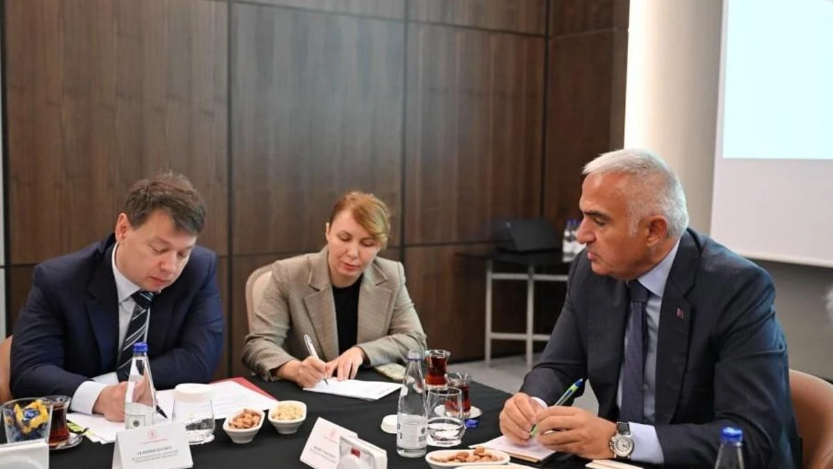 Türkiye-Rusya hattında daha fazla uçuş için temaslar sürüyor