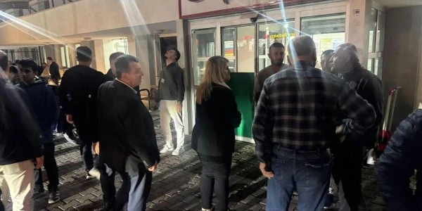 Siirt'te gıda zehirlenmesi şüphesi: 22 kişi hastaneye kaldırıldı
