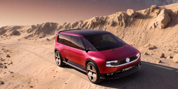 Türkiye'de üretilen Dacia Striker Paris'te dünyaya tanıtıldı