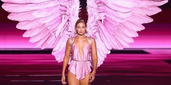 Victoria’s Secret Fashion Show 2026 saat kaçta, nereden izlenir?