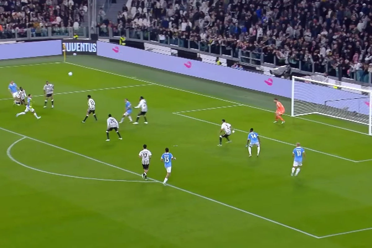 Lazio, Juventus'u deplasmanda 3-0 yenerek puanını 19'a çıkardı