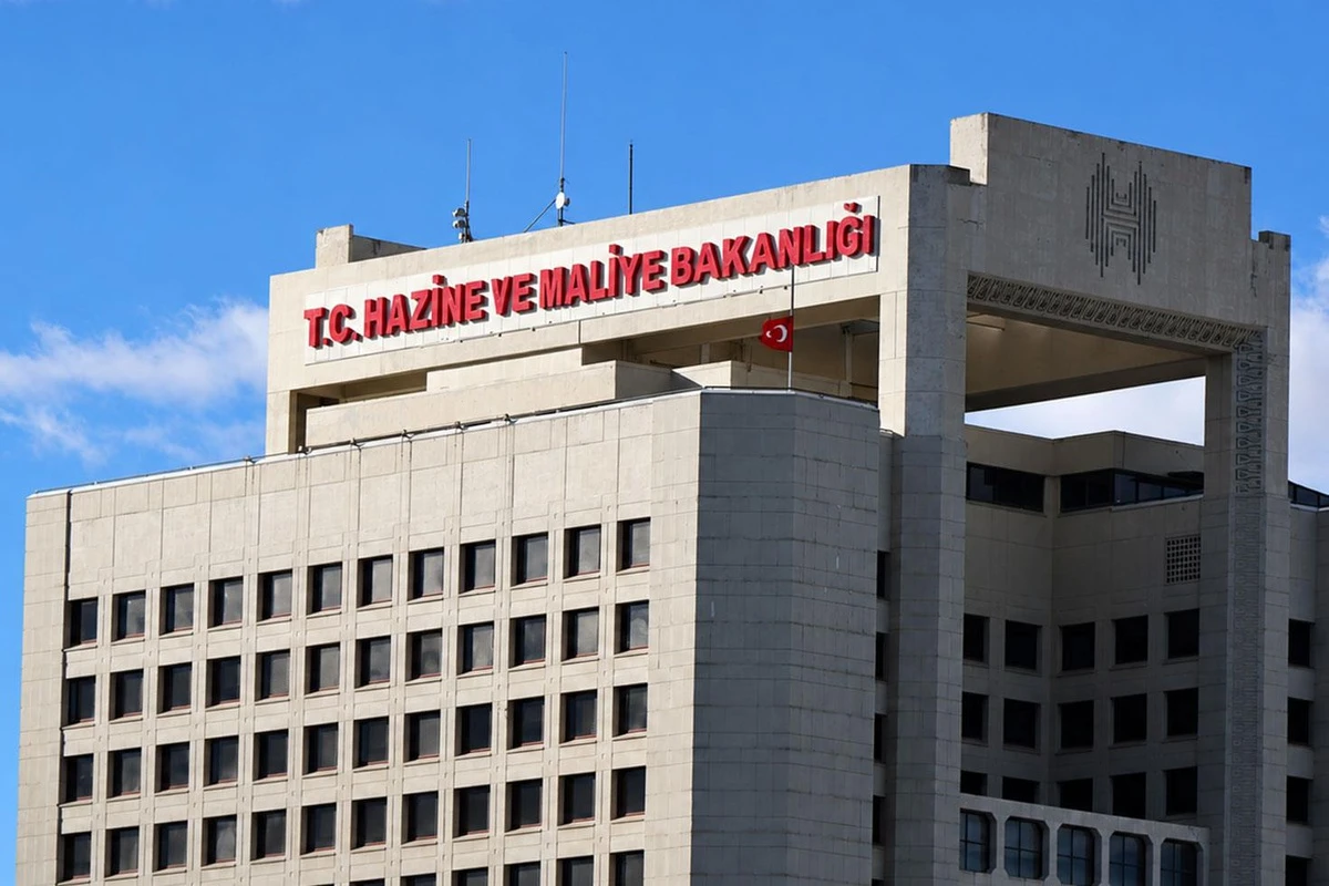 GİB Başkanlığına Şinasi Candan atandı, üç yeni yardımcı görevlendirildi