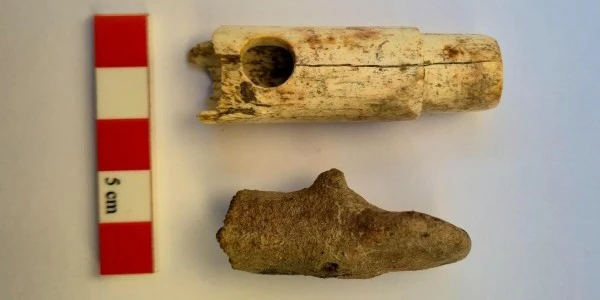 Troya’da 2 bin 800 yıllık kemik flüt ve idol başı bulundu