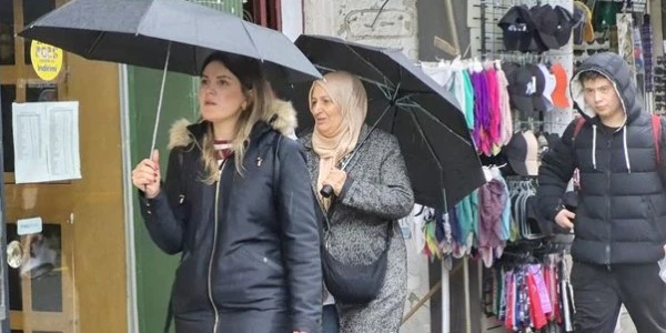 Hafta sonu hava nasıl olacak? Yağış batı ve kuzeybatıya geliyor