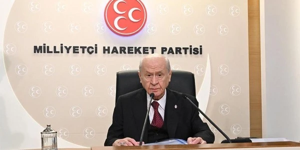 Bahçeli’den kuşatma uyarısı: MHP kurultayı 7 Şubat 2027’de