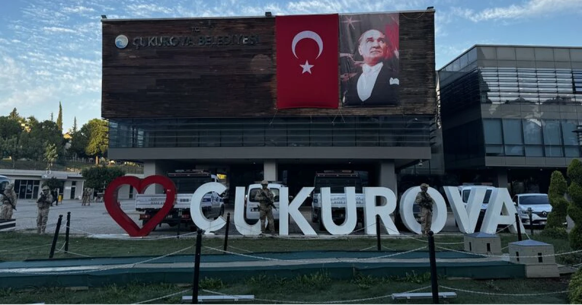 Çukurova Belediye Başkanı Emrah Kozay görevden uzaklaştırıldı
