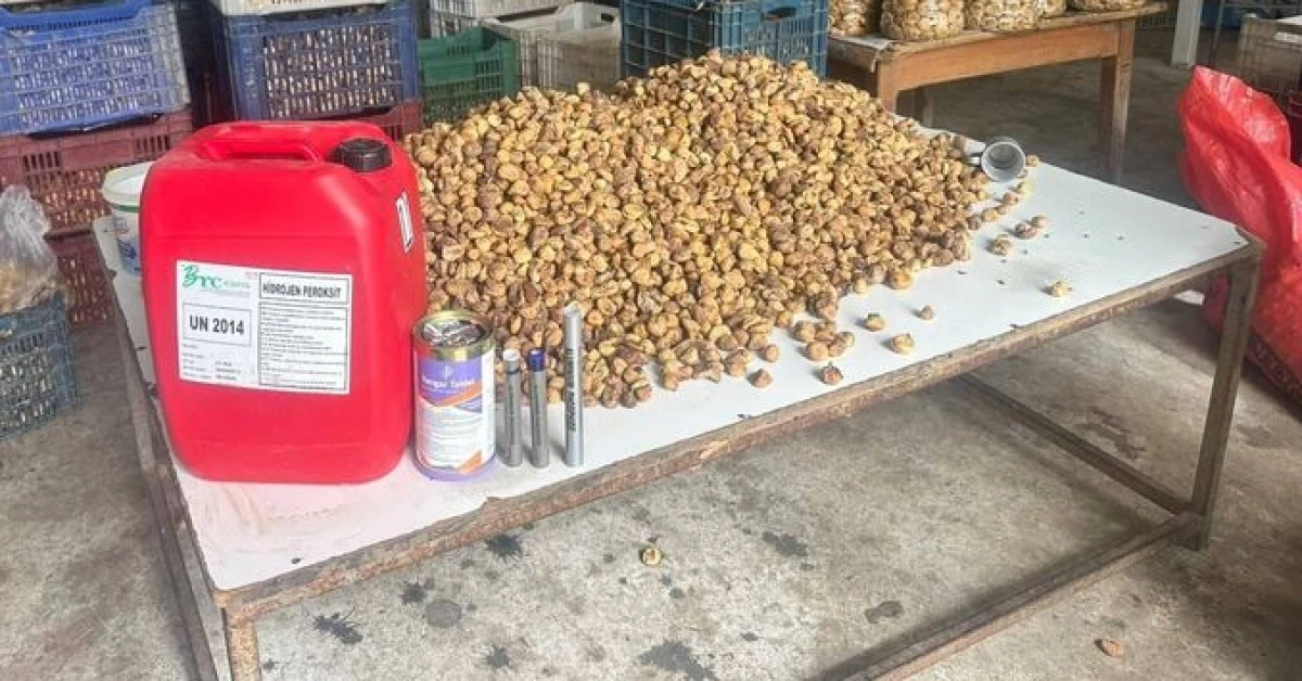 İzmir'de kimyasallarla beyazlatılan 3 ton incir ele geçirildi