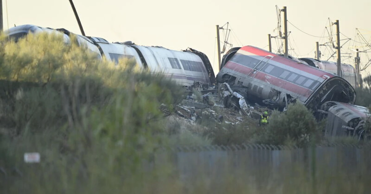 İspanya tren kazasında kayıtlar: AVE'ye normal hız talimatı