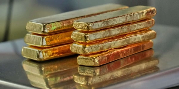 Altın 4 bin doların altına indi: Düşüşte hangi faktörler etkili?