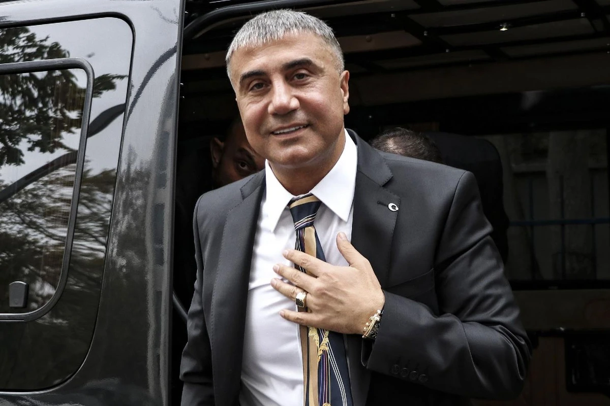Sedat Peker, felç kalan eski polisin tedavi masrafını karşıladı