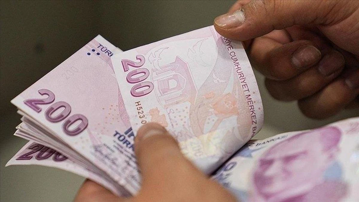 AYM'den eksik ödenen memur maaşları için hak ihlali kararı